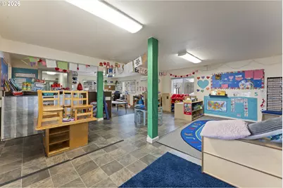 2125 Coburg Rd, Eugene, OR 97401 - Photo 17