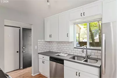 17585 NW Shorewood Dr, Beaverton, OR 97006 - Photo 15