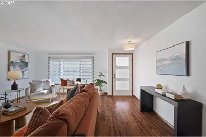 305 SE 84th Ave, Portland, OR 97216 - Photo 5