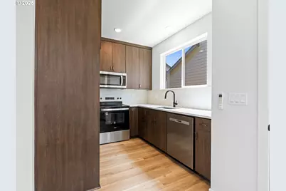 6902 SE 77th Ave #B, Portland, OR 97206 - Photo 3