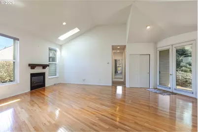 556 Forestview Dr, Hood River, OR 97031 - Photo 19