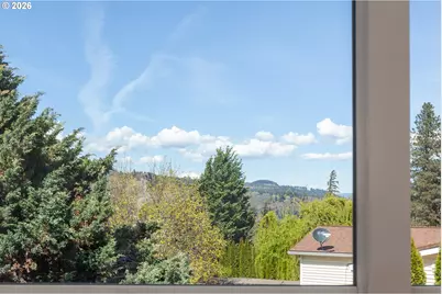 556 Forestview Dr, Hood River, OR 97031 - Photo 23