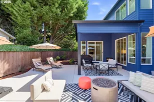 8907 SW Harmon Ln, Portland, OR 97225 - Photo 25