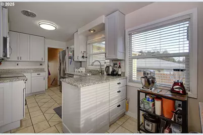 4318 NE 39th St, Vancouver, WA 98661 - Photo 11