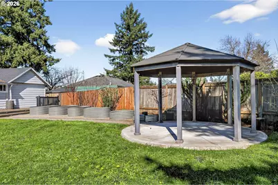 304 Warner St, Oregon City, OR 97045 - Photo 43