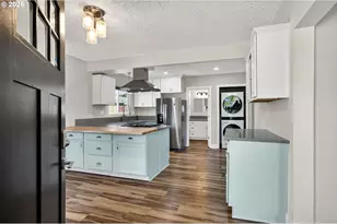 304 Warner St, Oregon City, OR 97045 - Photo 9