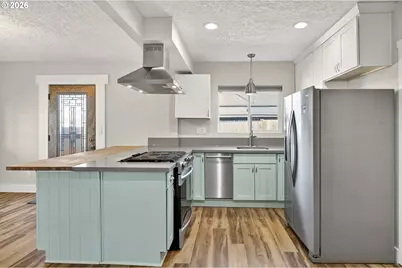 304 Warner St, Oregon City, OR 97045 - Photo 15