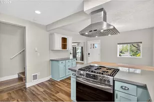 304 Warner St, Oregon City, OR 97045 - Photo 17