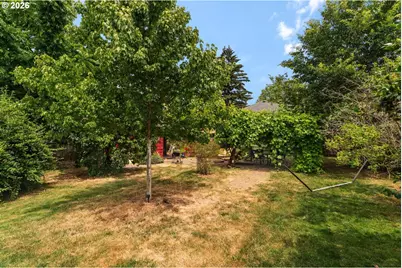 245 SE 108th Ave, Portland, OR 97216 - Photo 37