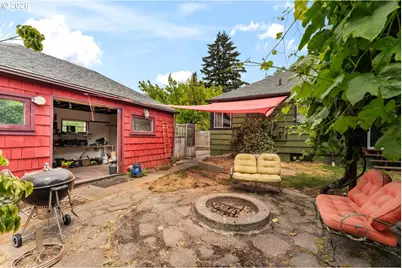 245 SE 108th Ave, Portland, OR 97216 - Photo 33