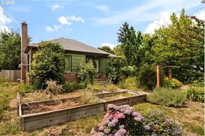 245 SE 108th Ave, Portland, OR 97216 - Photo 3