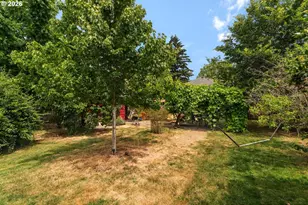 245 SE 108th Ave, Portland, OR 97216 - Photo 35