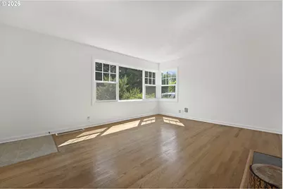3829 NE 73rd Ave, Portland, OR 97213 - Photo 5