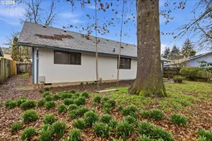 3826 Peppertree Dr, Eugene, OR 97402 - Photo 35