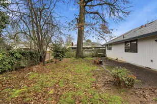 3826 Peppertree Dr, Eugene, OR 97402 - Photo 37