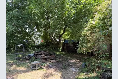 9722 N Van Houten Ave, Portland, OR 97203 - Photo 3