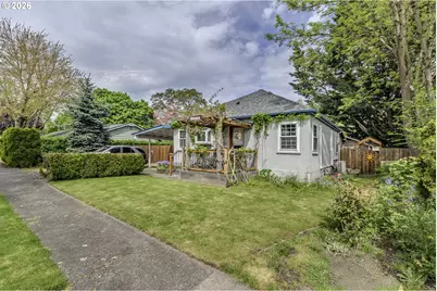12075 SW 9th St, Beaverton, OR 97005 - Photo 1