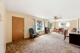 7131 NE Roselawn St, Portland, OR 97218 - Photo 3
