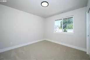 3208 E Province Ct, Newberg, OR 97132 - Photo 29