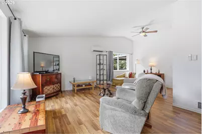 5880 Bird Song Way, Gladstone, OR 97027 - Photo 7