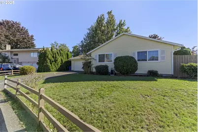 820 NE Cochran Ave, Gresham, OR 97030 - Photo 3