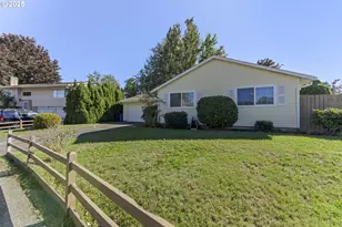 820 NE Cochran Ave, Gresham, OR 97030 - Photo 3