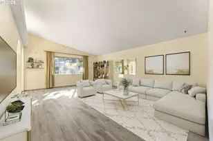 820 NE Cochran Ave, Gresham, OR 97030 - Photo 13