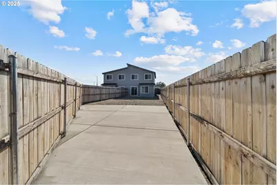 774 NE 11th St, Hermiston, OR 97838 - Photo 31