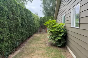 880 NW Florence Ave, Gresham, OR 97030 - Photo 21
