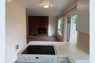880 NW Florence Ave, Gresham, OR 97030 - Photo 11