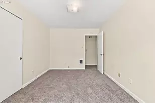 880 NW Florence Ave, Gresham, OR 97030 - Photo 19