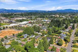 880 NW Florence Ave, Gresham, OR 97030 - Photo 31