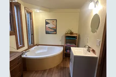 4539 Hwy 238, Jacksonville, OR 97530 - Photo 17