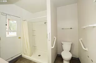 425 N 9th St, Cottage Grove, OR 97424 - Photo 31