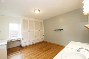 425 N 9th St, Cottage Grove, OR 97424 - Photo 39