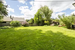 425 N 9th St, Cottage Grove, OR 97424 - Photo 7