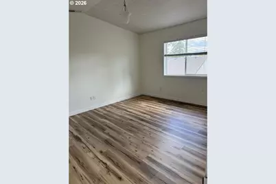 1987 NW 17th St, Gresham, OR 97030 - Photo 9
