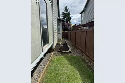 1987 NW 17th St, Gresham, OR 97030 - Photo 17