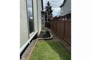 1987 NW 17th St, Gresham, OR 97030 - Photo 17