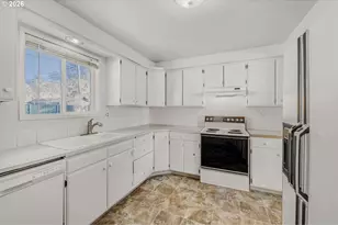 15270 SE La Marquita Way, Milwaukie, OR 97267 - Photo 11