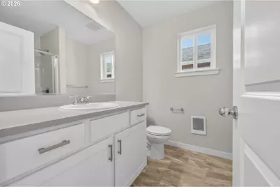 9271 E Burnside St, Portland, OR 97216 - Photo 13