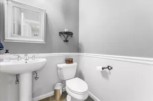 2305 Stonehurst Ct, Lake Oswego, OR 97034 - Photo 23