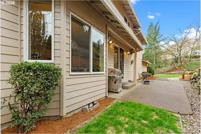 2305 Stonehurst Ct, Lake Oswego, OR 97034 - Photo 27