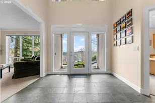 2305 Stonehurst Ct, Lake Oswego, OR 97034 - Photo 5