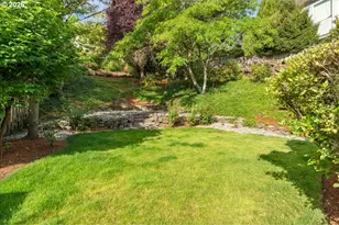 2305 Stonehurst Ct, Lake Oswego, OR 97034 - Photo 45