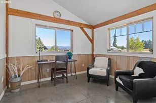 39038 Griggs Dr, Lebanon, OR 97355 - Photo 3
