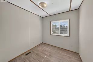 1199 N Terry St, Eugene, OR 97402 - Photo 17