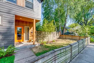 9326 N Tioga Ave, Portland, OR 97203 - Photo 3