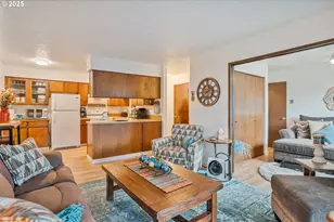 2005 Tibbetts Dr, Longview, WA 98632 - Photo 5