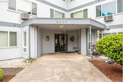 2005 Tibbetts Dr #105, Longview, WA 98632 - Photo 3